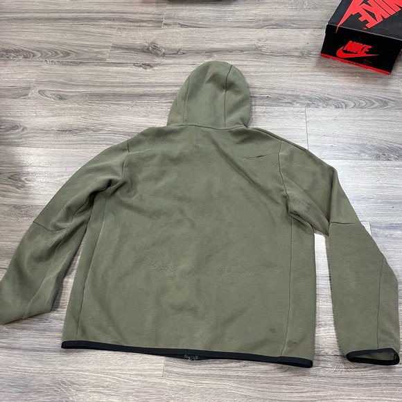 Nike Olive Green Zip-Up tech Hoodie - Picture 2 of 9